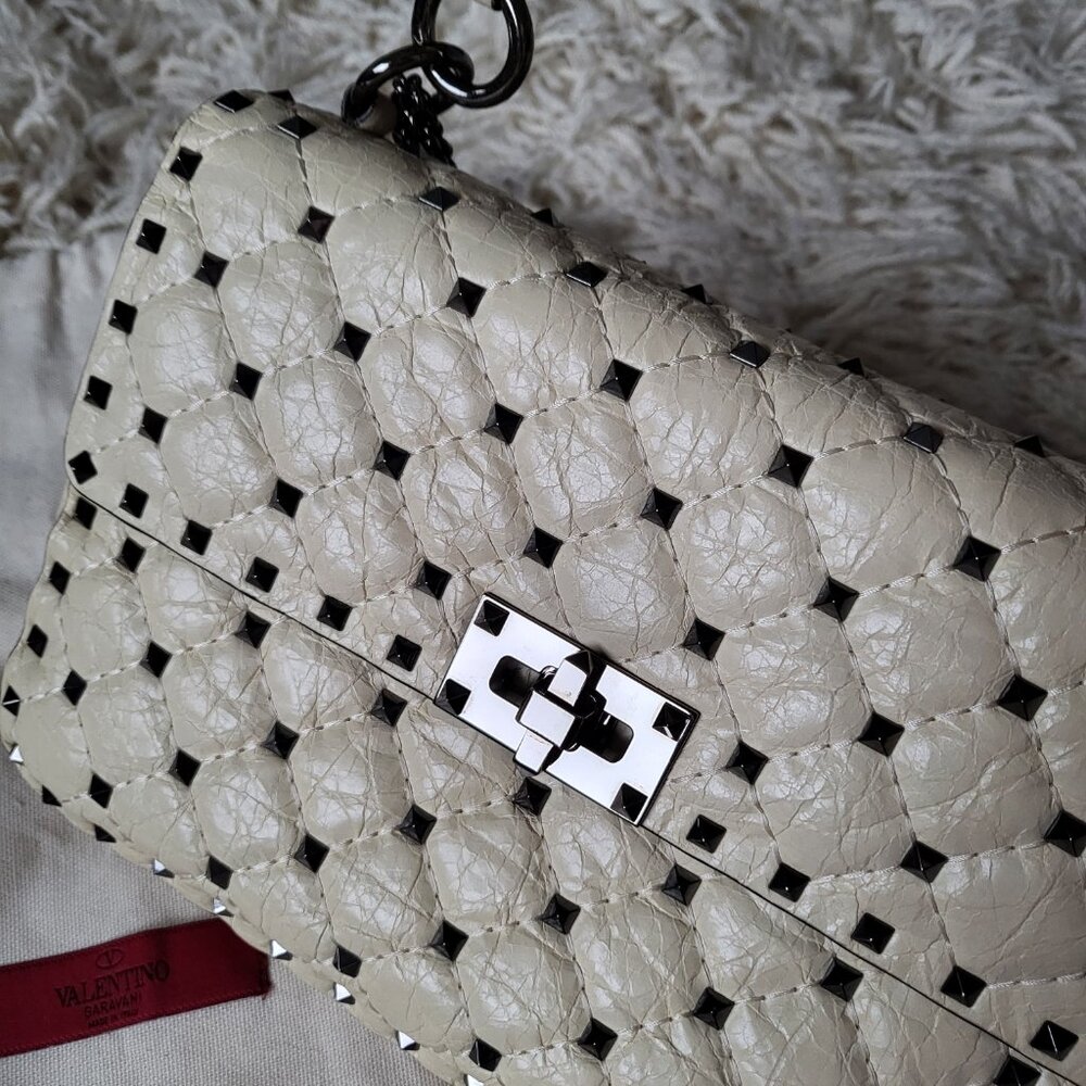 Valentino Rock-stud Matelasse Leather Quilted Shoulder bag - Picture 7 of 10